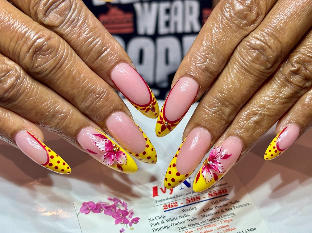 Ivy Nails
